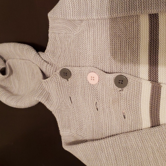 Firsts Impression Play Hooded Sweater - Picture 2 of 9